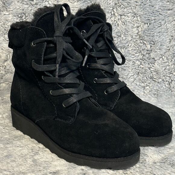 Bearpaw Phoebe Black Suede Sheepskin Lace Up Ankle Boots Size 7 Hidden Wedge - Picture 2 of 10